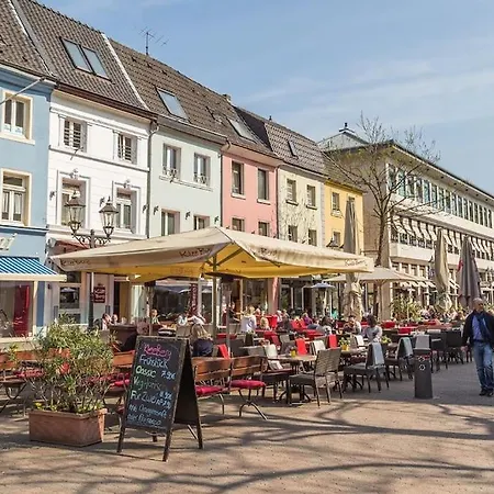 Direkt An Der Landesgartenschau 2026 - Moderne Stadtwohnung Am Neusser Markt! Exterior photo